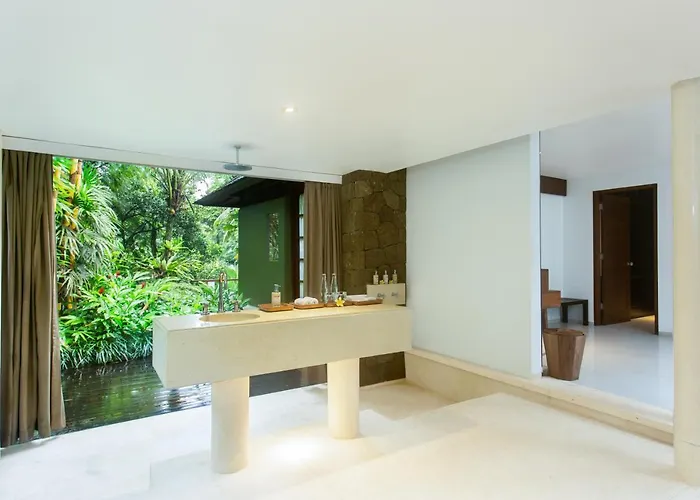 Uma Giri By Genuinehost Villa