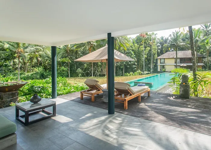 Villa Uma Giri By Genuinehost